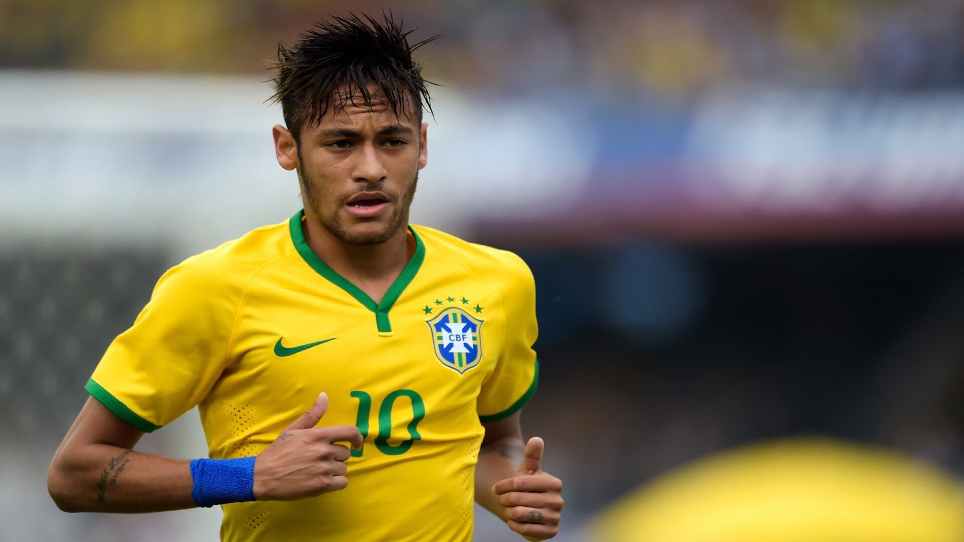 爱游戏官方论坛-胡贝特·科斯泳姿流畅技术细腻，胡贝特胡尔卡奇